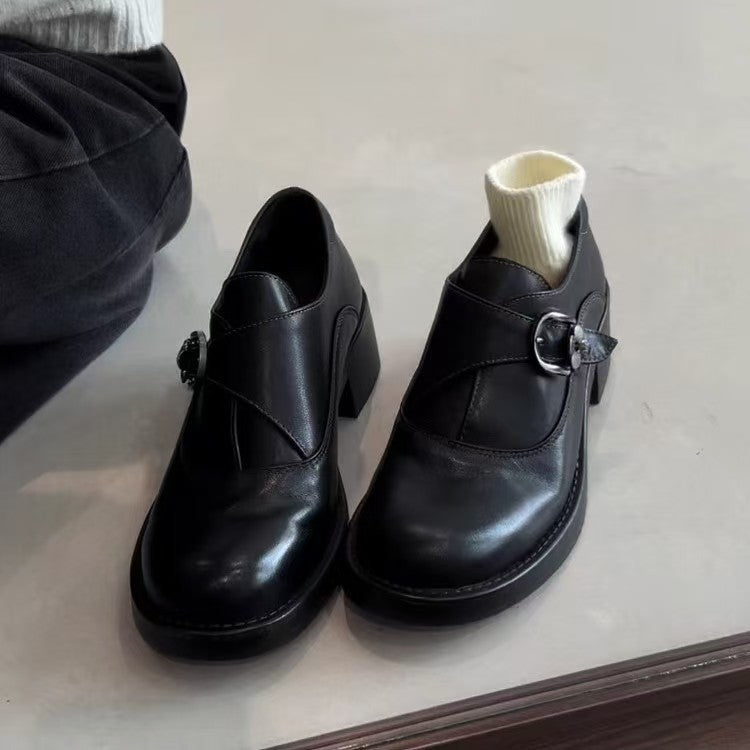 Damen schwarze Ankle Boots mit modischem Schnallenakzent und eleganter Absatzhöhe EB