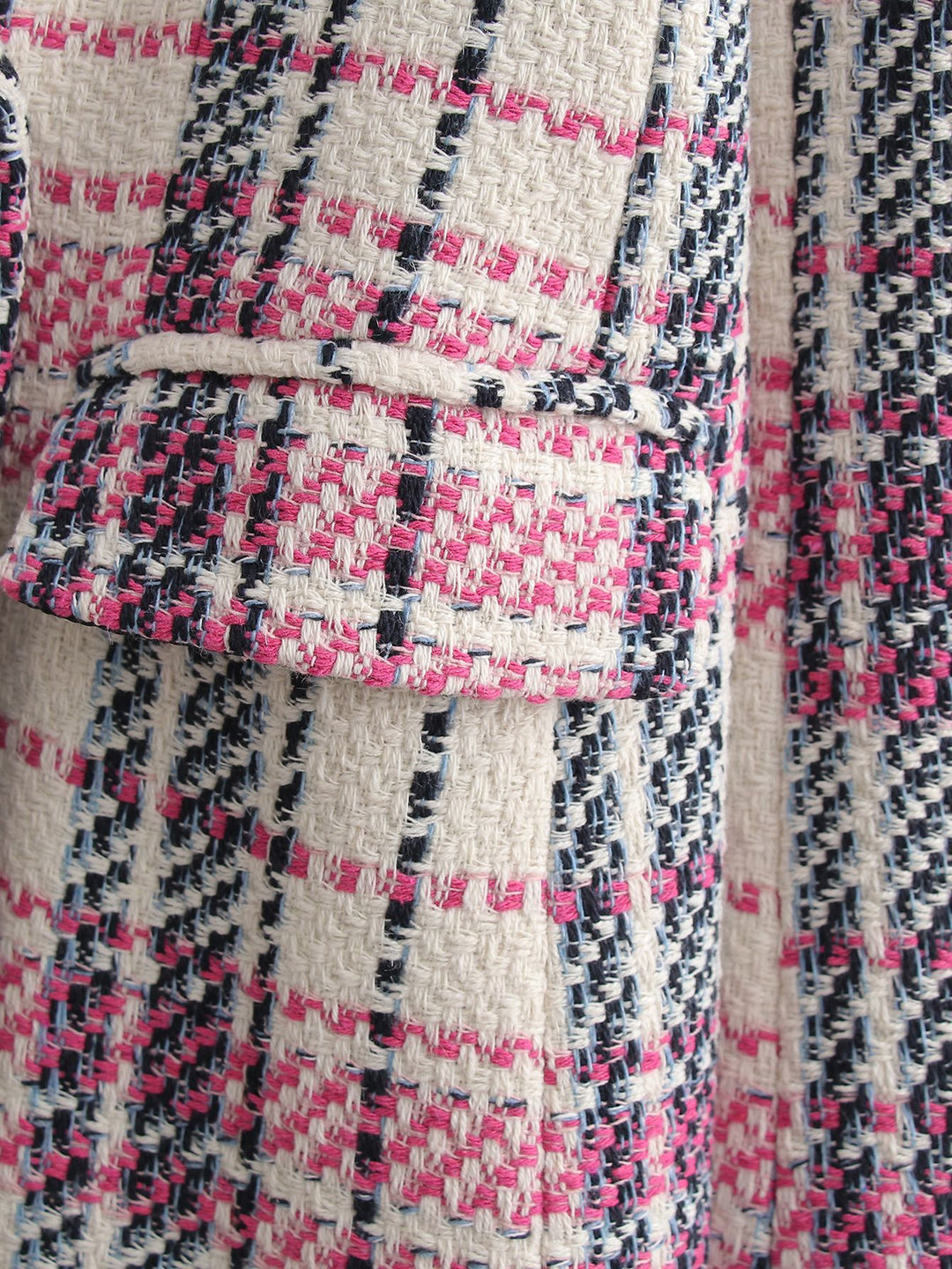 Damen Bouclé-Tweed Longblazer mit Doppelreihigem Verschluss und Pattentaschen EB