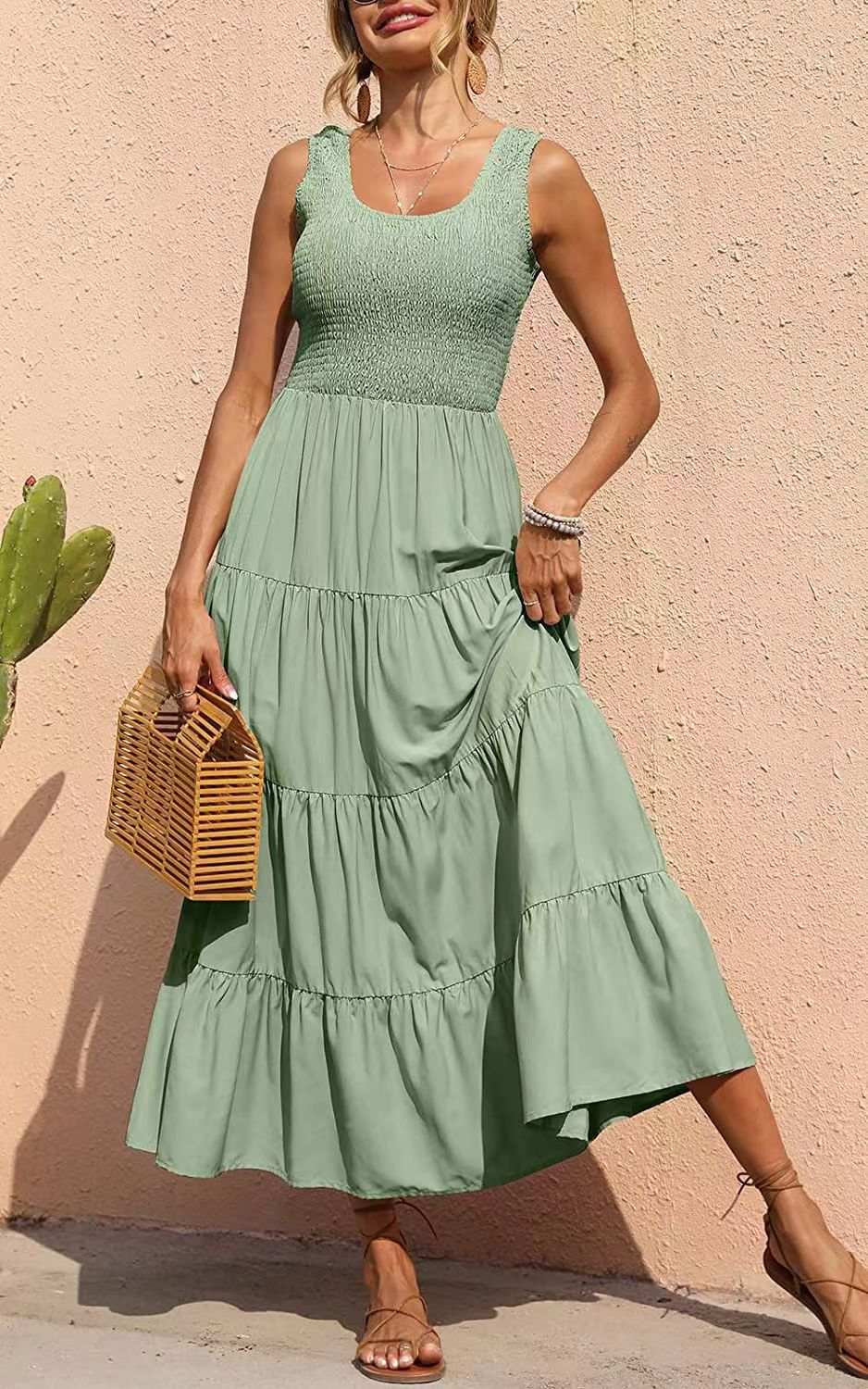EB | Hosenträger, die ein Wortkleid spleißen