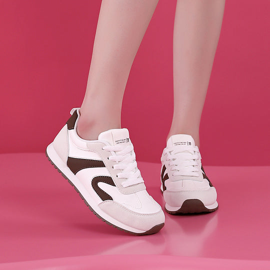 Damen Sneaker mit sportivem Design und atmungsaktiven Einsätzen EB