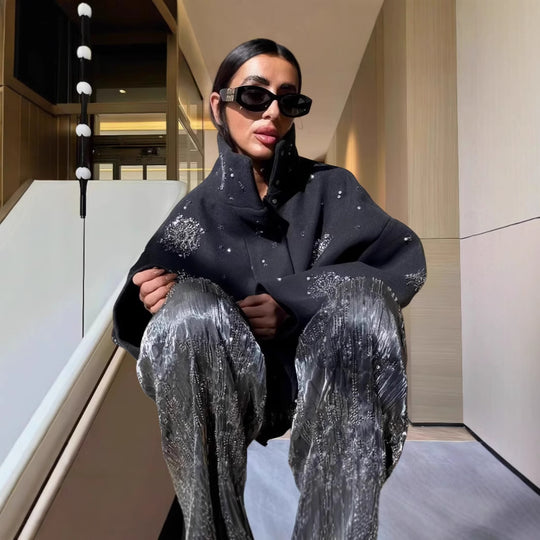 Damen Modische Oversized-Jacke mit funkelnden Applikationen EB