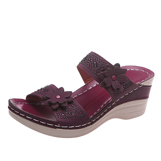 Damen Komfortable und modische Riemensandalen mit floralem Design EB