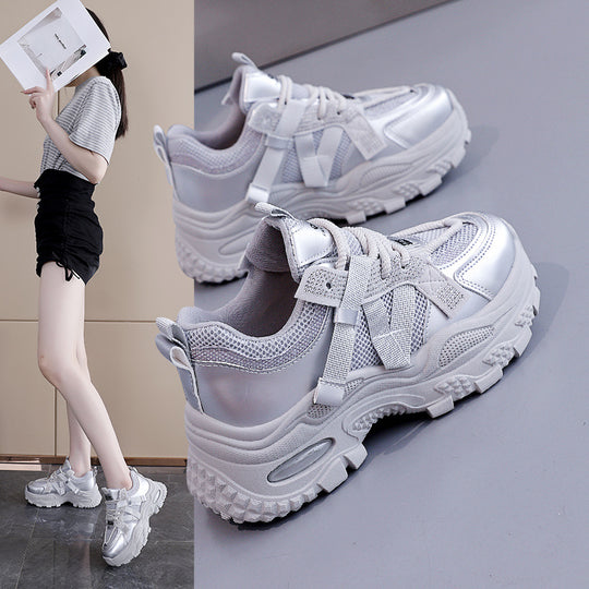 Damen Sportliche Sneakers mit atmungsaktivem Netzmaterial und stabiler Profilsohle EB