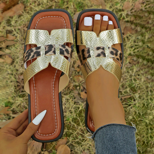 Damen Sandalen im modernen Tierprint mit elegantem Metallic-Finish EB