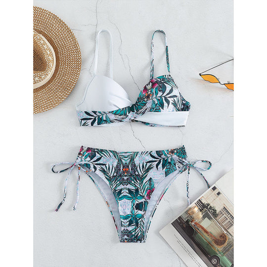 Damen Design-Bikini mit modernem Wickel-Detail EB