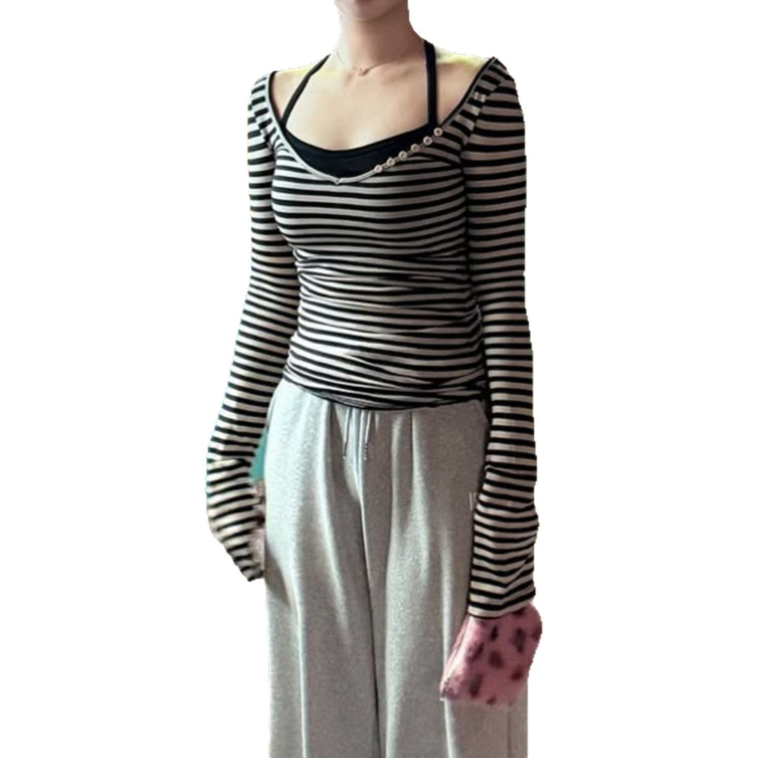 Damen nan gestreiftes Off-Shoulder-Langarmshirt mit diagonaler Zierknopfleiste und figurbetonter Silhouette EB