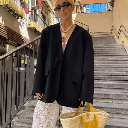 Damen nan kastenförmiger Blazer mit tiefem V-Ausschnitt, Bindebandverschluss und Pattentaschen EB