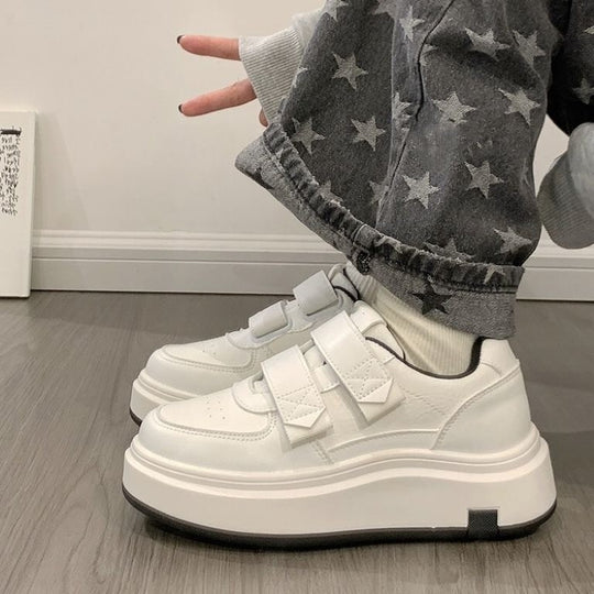 Damen Sportliche Sneakers mit breiter Sohle und elegantem Klettverschluss EB