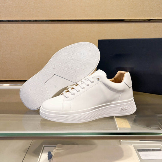 Damen Hochwertige Sneakers aus geschmeidigem Leder mit gepolsterter Sohle EB