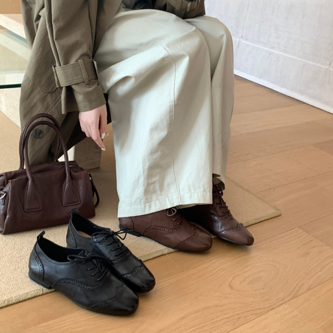 Damen Elegante Schnürschuhe mit modischem Lochmuster und hochwertigem Leder EB