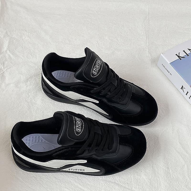 Damen Retro-Inspirierte Sneakers mit atmungsaktivem Obermaterial EB