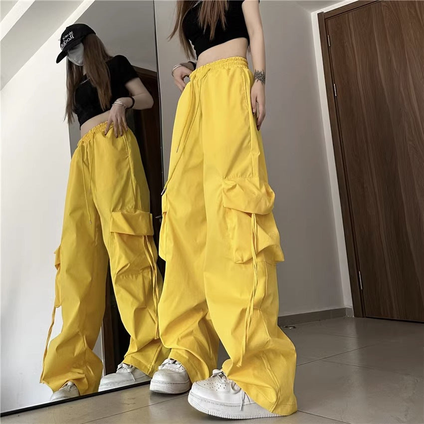 Damen Cargo-Hose im urbanen Stil mit weitem Schnitt und praktischen Seitentaschen EB