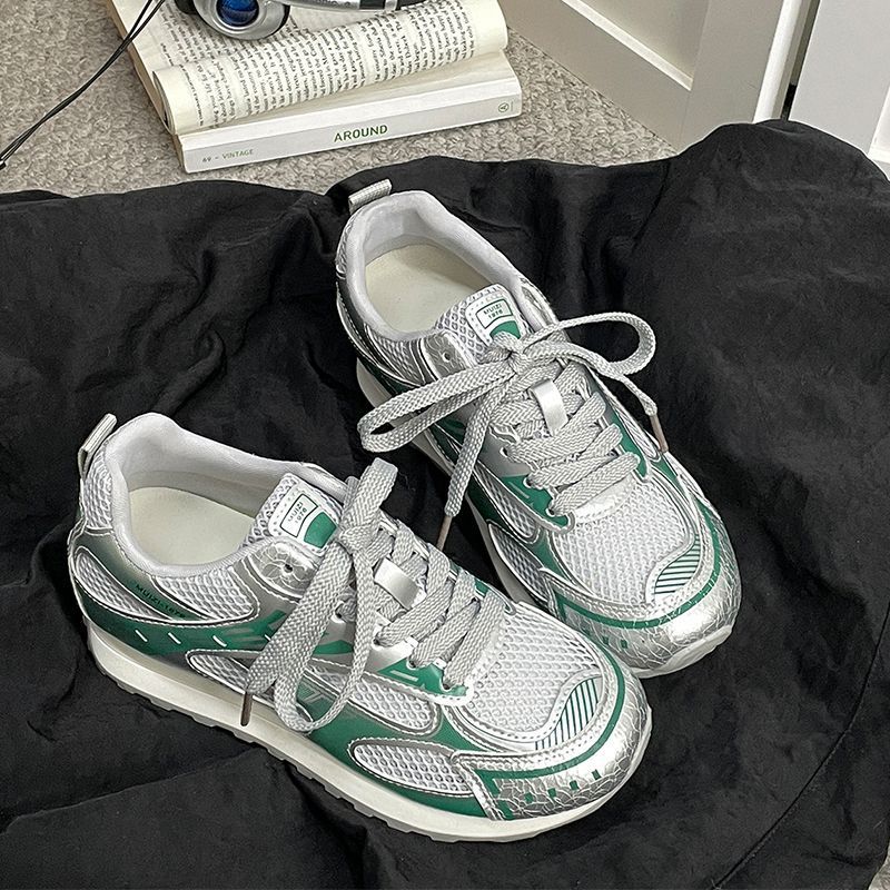 Damen Leichte Mesh-Lauf- und Freizeit-Sneaker mit profilierter Gummilaufsohle EB