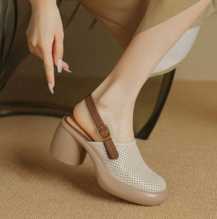 Damen Riemchen-Clogs mit perforierter Oberfläche und komfortablem Blockabsatz EB