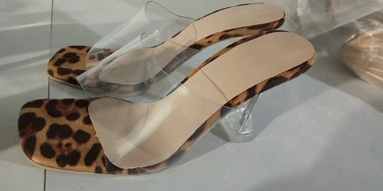 Damen Elegante Sandalen mit durchsichtigen Riemen und transparentem Blockabsatz EB