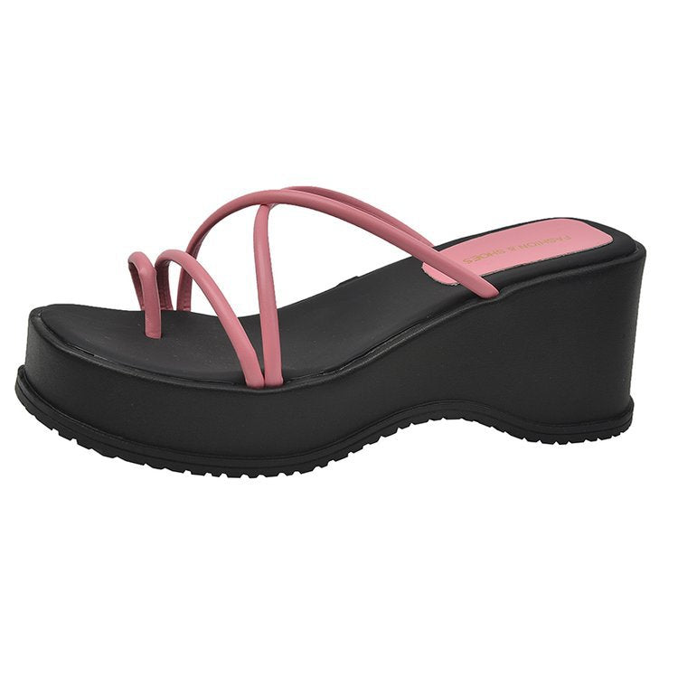 Damen Plateausandalen mit trendigen Riemen EB