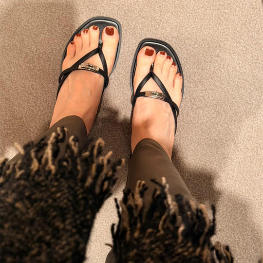 Damen Zehentrenner mit elegantem Riemendesign und bequemer Sohle EB