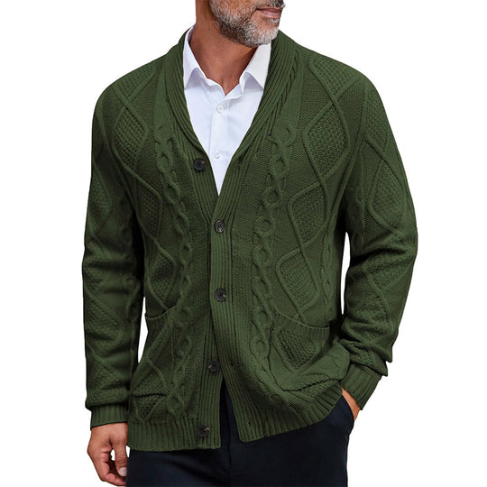 Herren Grobstrickjacke mit elegantem Zopfmuster und praktischen Taschen EB