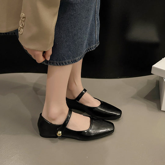 Damen klassische Ballerinas mit elegantem Riemchen und feinem Schnallen-Detail EB