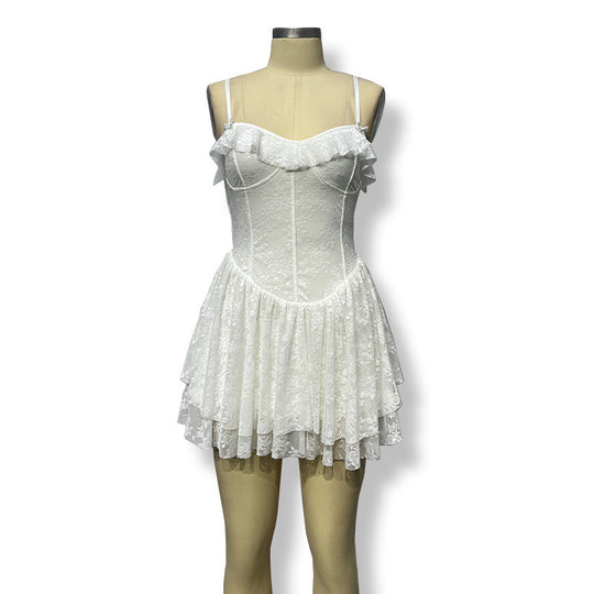 Damen Verspieltes Spitzenkleid mit Rüschendetails und figurbetonter Silhouette EB