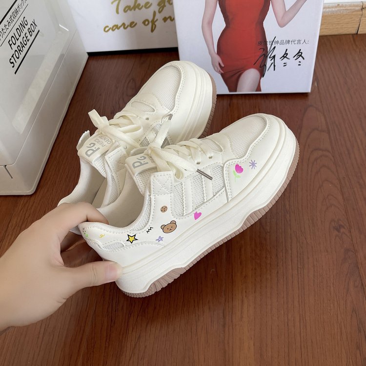 Damen modische Sneakers mit einzigartigen Verzierungen und komfortabler Dämpfung EB