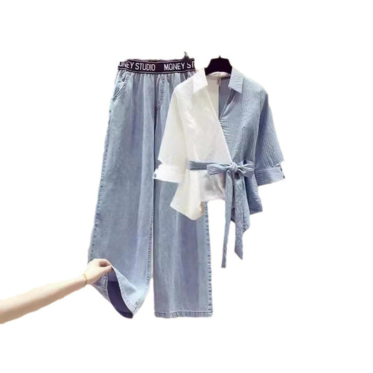 Damen Zweiteiliges Set mit lockerem, gestreiften Oberteil und weiter Jeans-Hose EB