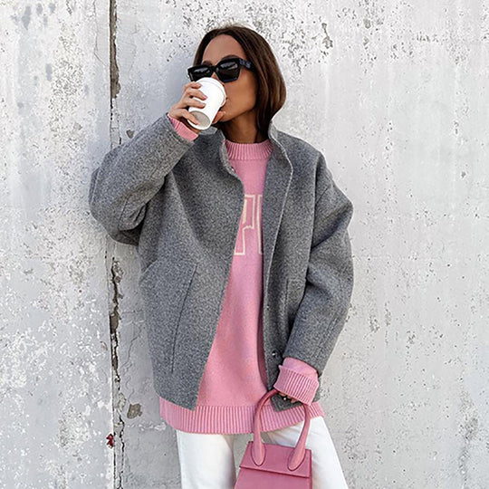 Damen Oversized Wolljacke mit hidden Knopfverschluss und praktischen Taschen EB