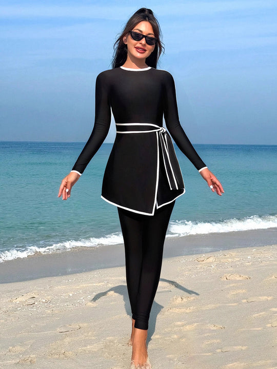 Damen modischer Sportanzug mit Wickeldesign und UV-Schutz EB