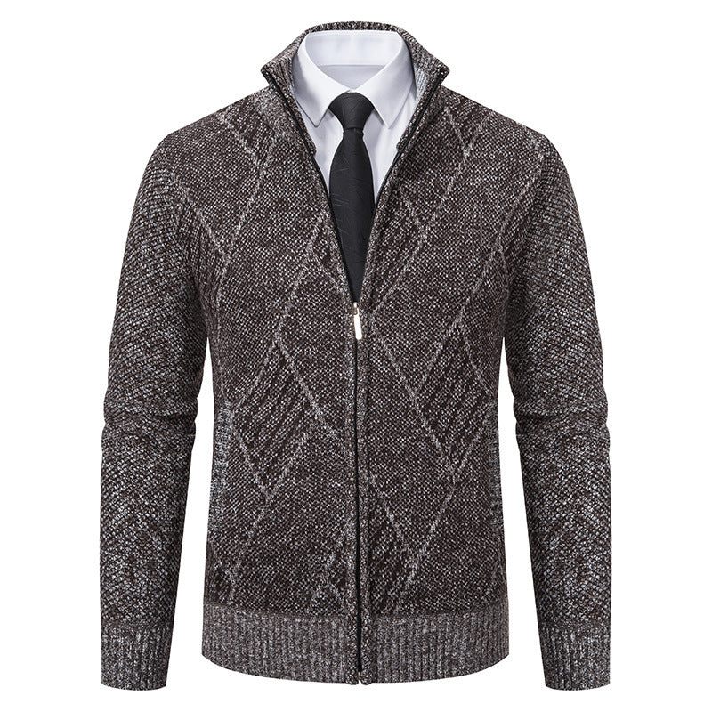 Herren modische Strickjacke mit hohem Kragen und stilvollem Zopfmuster EB