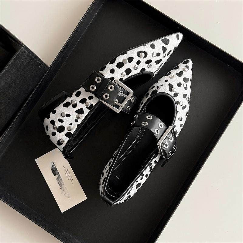 Damen elegante spitze Riemchenballerinas mit Nieten EB