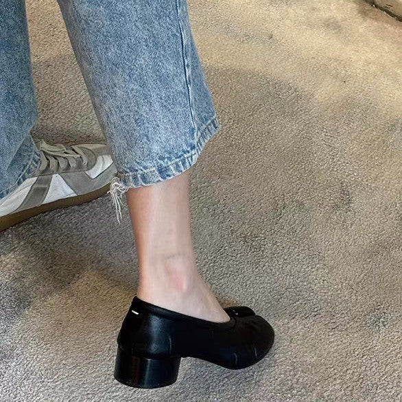 Damen Ballerinas mit spezieller Zehenöffnung und komfortablem Blockabsatz EB