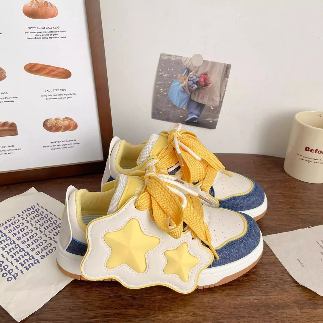 Damen Sneakers mit auffälligem Sternenmotiv und komfortabler Dämpfung EB