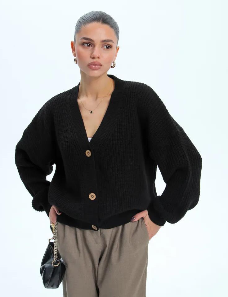 Damen lässiger Strickjacke mit voluminösen Ärmeln und modernen Knopfdetails EB