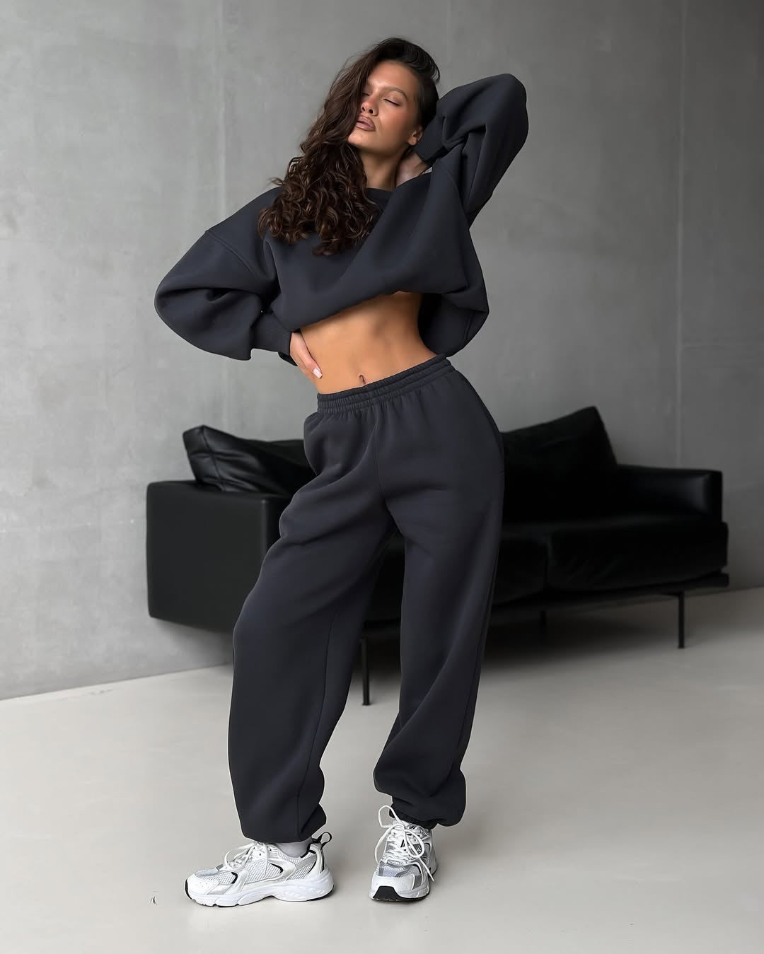 Damen taillenhohe French-Terry Jogginghose mit elastischem Bund und gerippten Fußbündchen EB