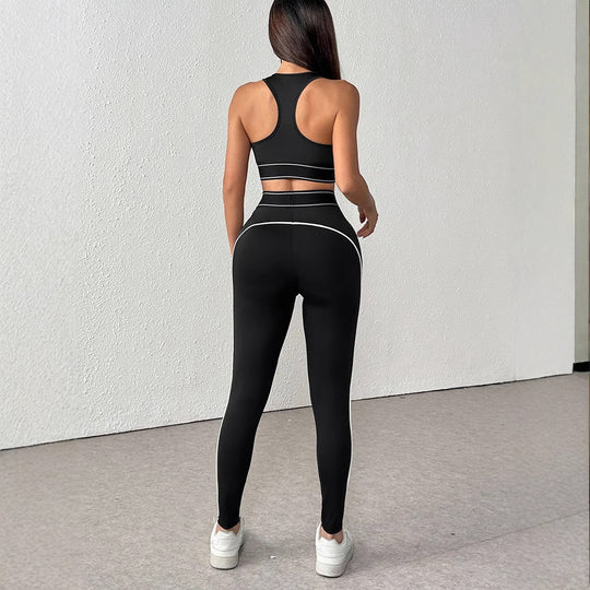 Damen Sportliches Zwei-Teiliges Set mit ergonomischem Design und atmungsaktiven Materialien EB