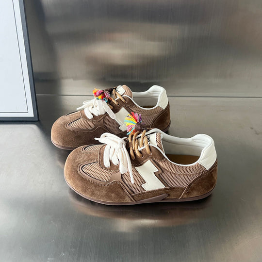 Damen Sportliche Freizeitsneakers mit farbigen Akzenten und atmungsaktiven Einsätzen EB