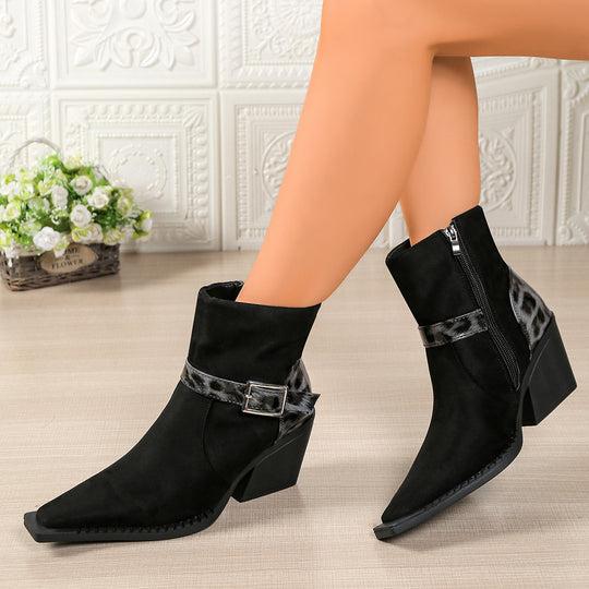 Damen elegante Ankle-Boots mit modernem Design und stilvollen Metallakzenten EB