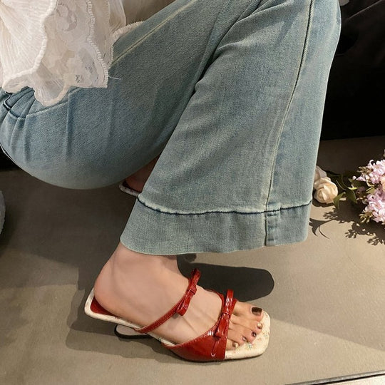 Damen modische Riemchen-Sandaletten mit floralem Design und elegantem Absatz EB