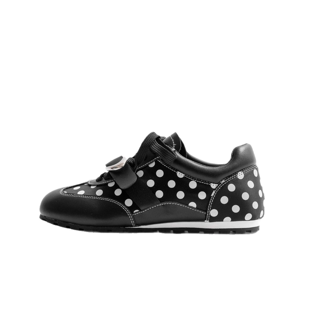 Damen modische Sneakers mit kreativem Design und einzigartigen Akzenten EB