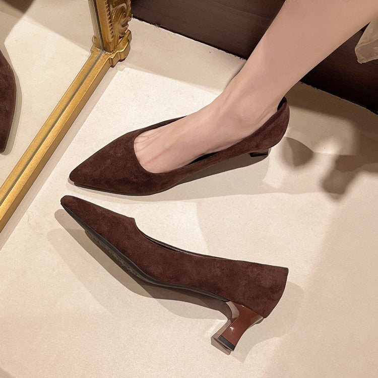 Damen elegante Spitzenpumps mit Komfort-Blockabsatz EB