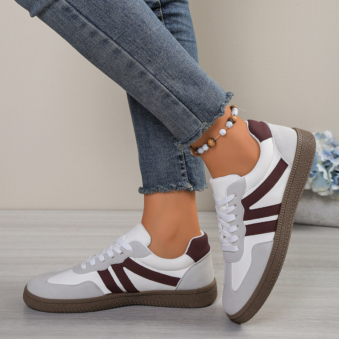 Damen Sportliche Sneakers mit retro-inspiriertem Design und bequemer Sohle EB