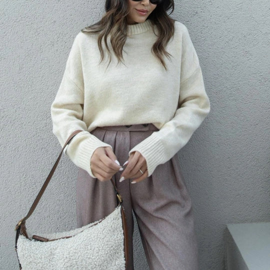 Damen Oversize-Feinstrickpullover mit kurzem Rumpf und geripptem Stehkragen EB