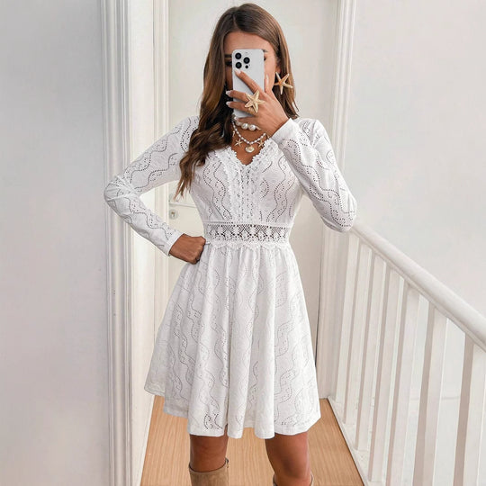 Damen Spitzenkleid mit langen Ärmeln EB