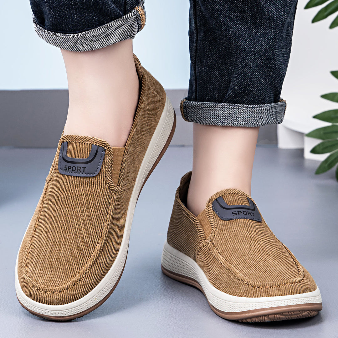Herren nan Cord-Slipper-Sneaker mit elastischem Einstieg, gepolsterter Innensohle und griffiger Gummilaufsohle EB