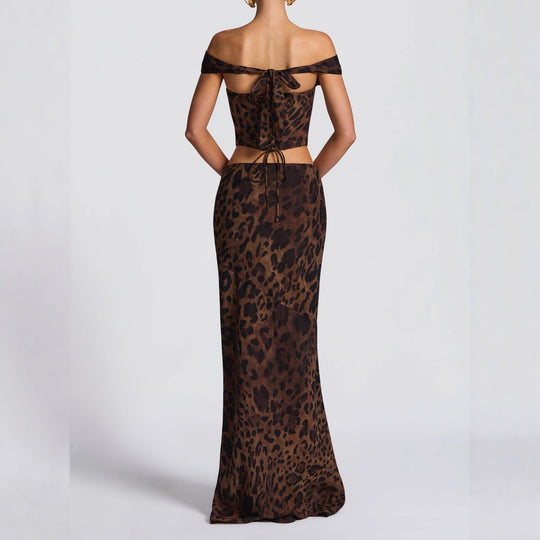 Damen Elegantes Maxikleid mit schulterfreiem Design und Leopardenmuster EB