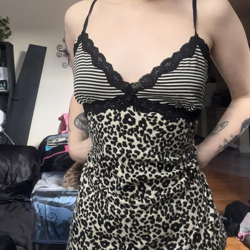 Damen Spaghetti-Trägertop mit elegantem Spitzenbesatz und modernem Leopardenmuster EB