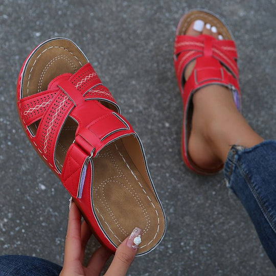 Damen komfortable Riemensandalen mit atmungsaktiven Einschnitten EB
