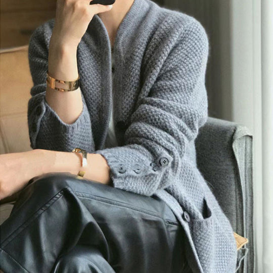 Damen Strickjacke mit strukturiertem Design und praktischen Taschen EB
