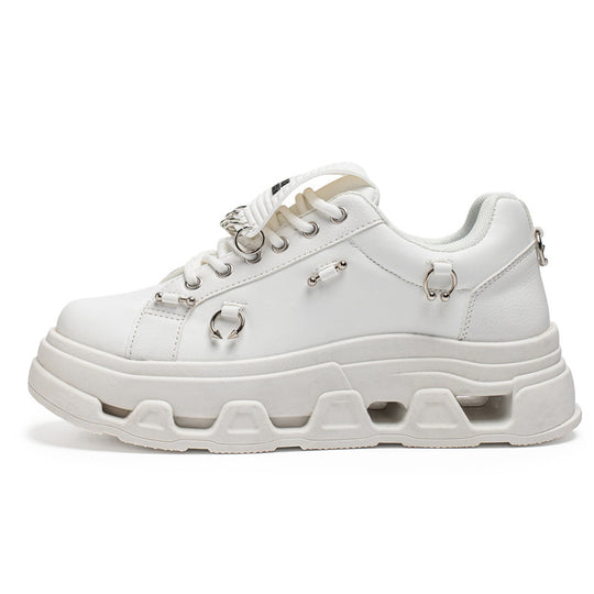 Unisex Plateau-Sneaker im Punk-Urban-Stil mit Metallringen und markanter Profilsohle EB