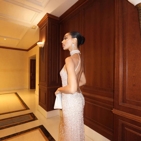 Damen Glamouröses Paillettenkleid mit elegantem Stehkragen und figurbetontem Schnitt EB